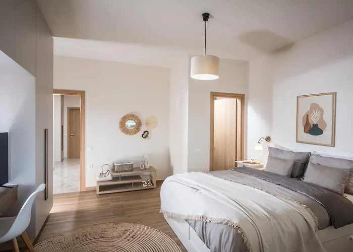 New Luxury Apartment Near Airport, Port & Town Center - Sonia City