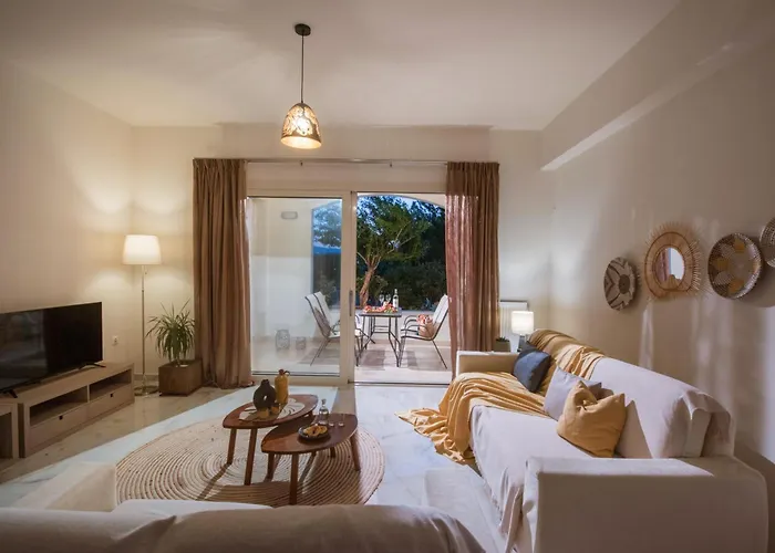 New Luxury Apartment Near Airport, Port & Town Center - Sonia City
