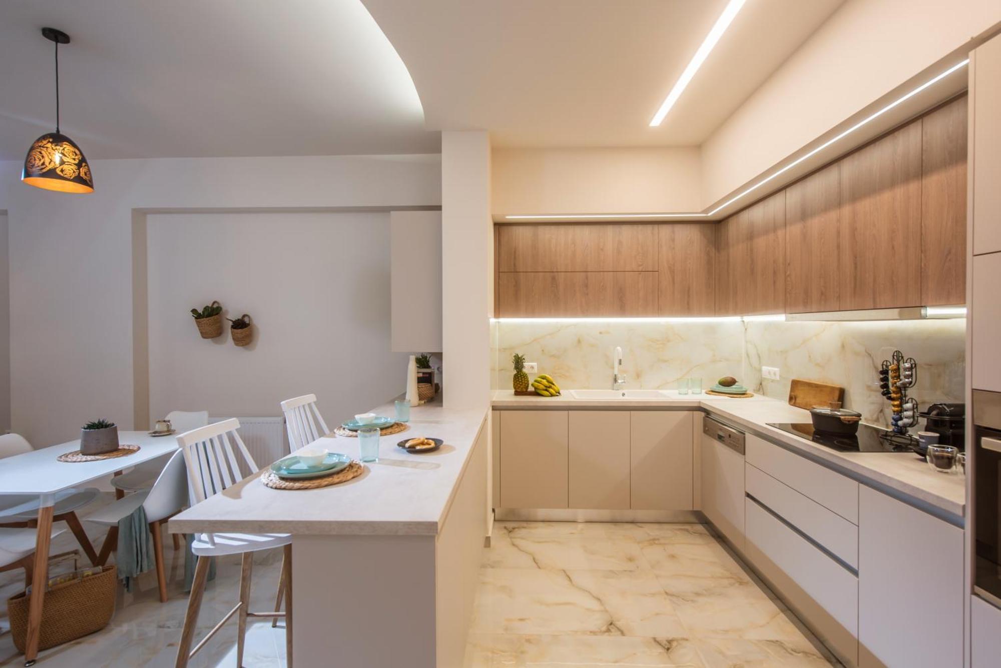 Apartment New Luxury Near Airport, Port & Town Center - Sonia