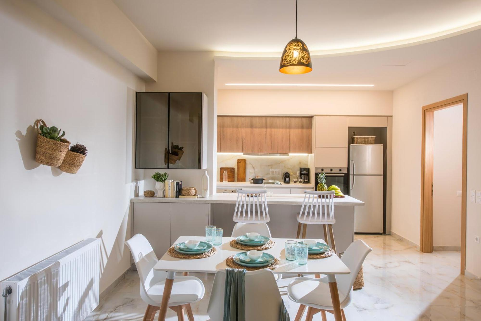 Apartment New Luxury Near Airport, Port & Town Center - Sonia *