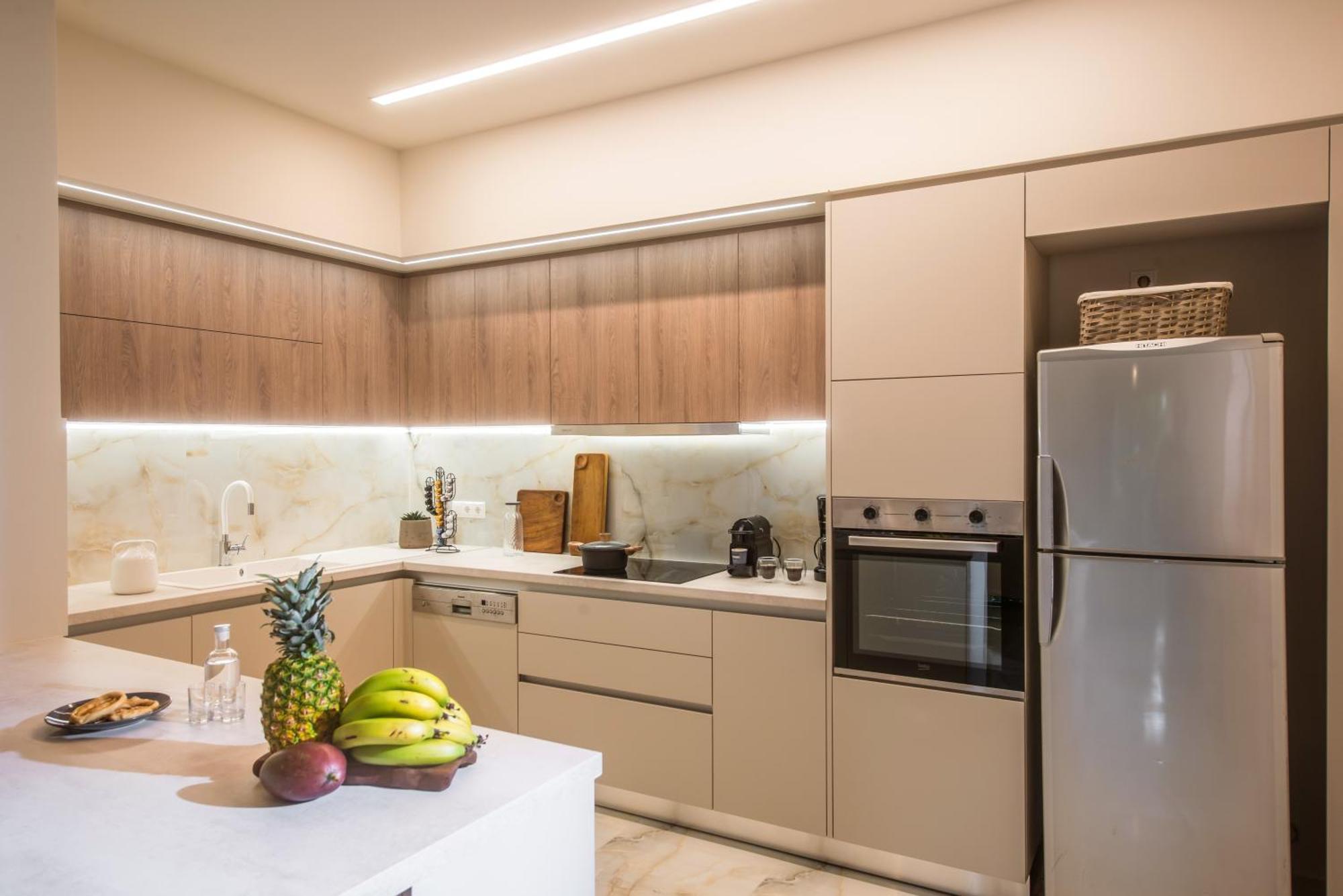 New Luxury Near Airport, Port & Town Center - Sonia Ираклион