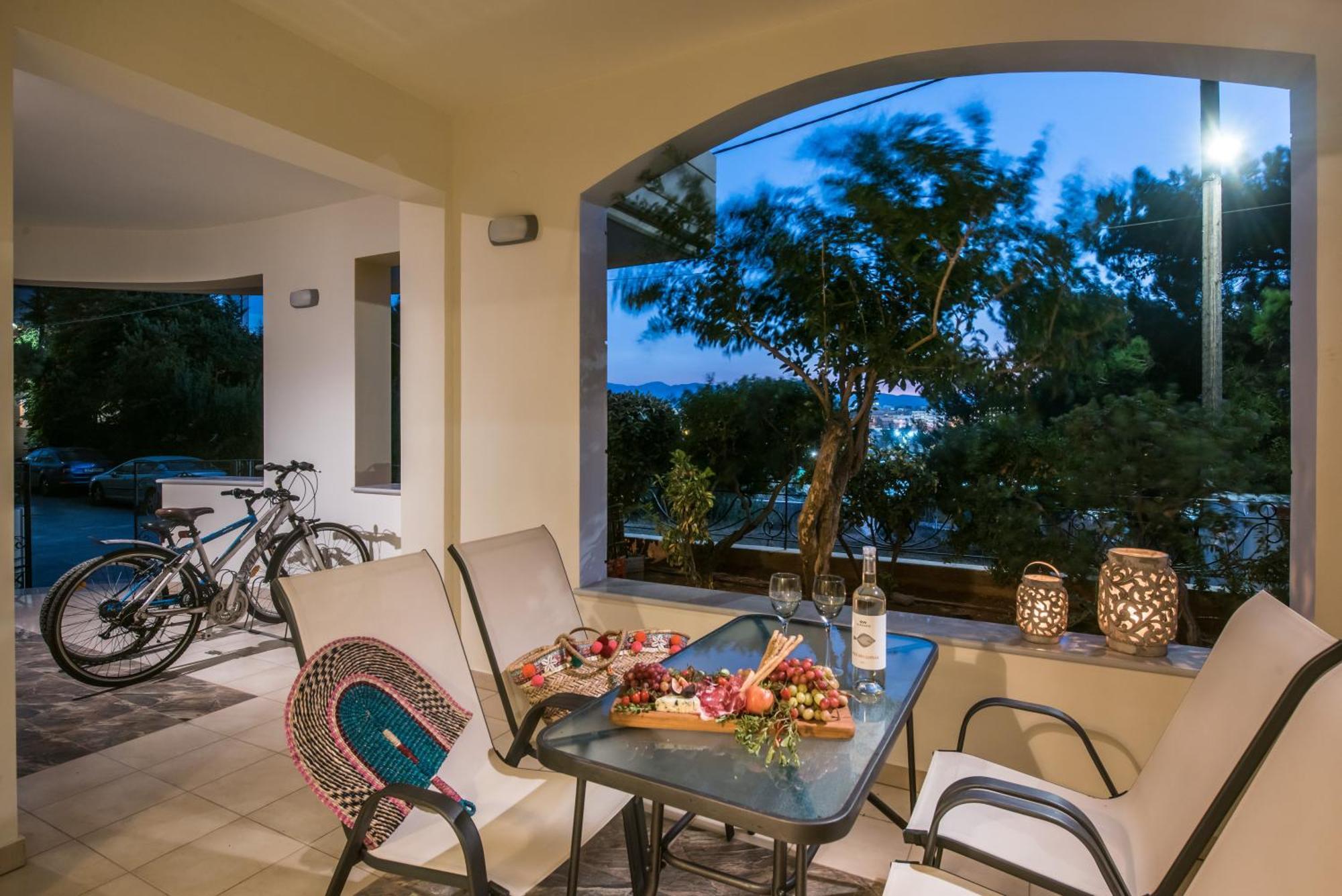 Apartment New Luxury Near Airport, Port & Town Center - Sonia Heraklion (Crete)